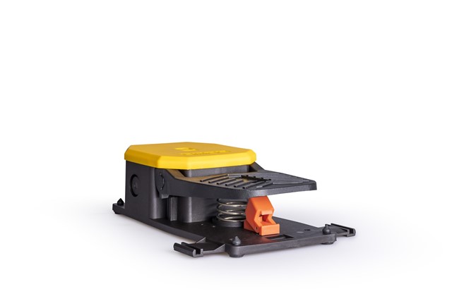 PDN Series w/o Protection 1NO+1NC Stay Put Single Yellow Plastic Foot Switch